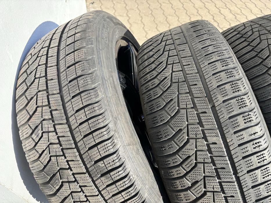 Koła zimowe Toyota RAV 4 5x114,3 ET45 235/55 18