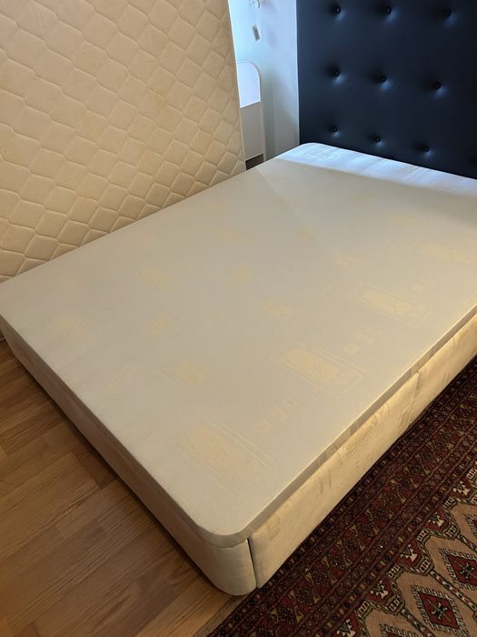 Sommier casal bom estado