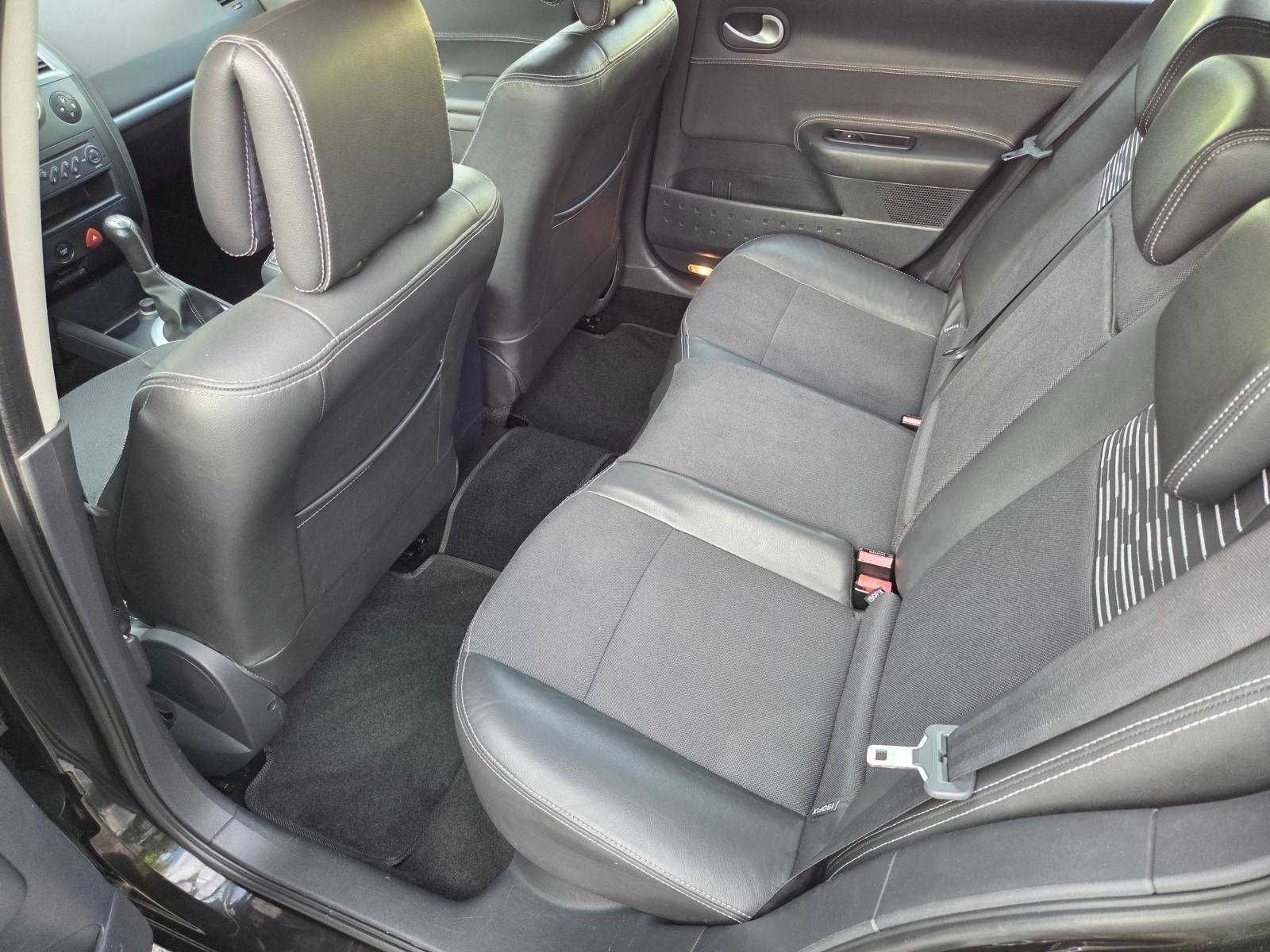 В Ідеальному стані Renault Megane. Не  битий, не фарбований.