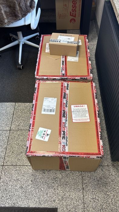 Pudełka duże na sprzedarz