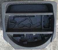 Wkład styropianowy do bagażnika - Toyota Auris kombi