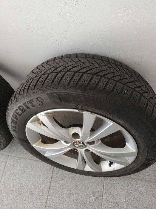 Felgi aluminiowe 16 - 5x110 z oponami zimowymi od Alfa Romeo Giulietta