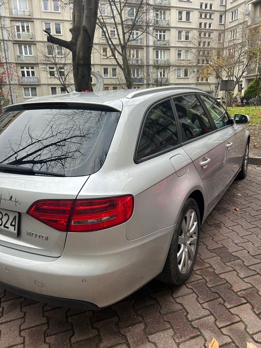 Sprzedam Audi w dobrym stanie.