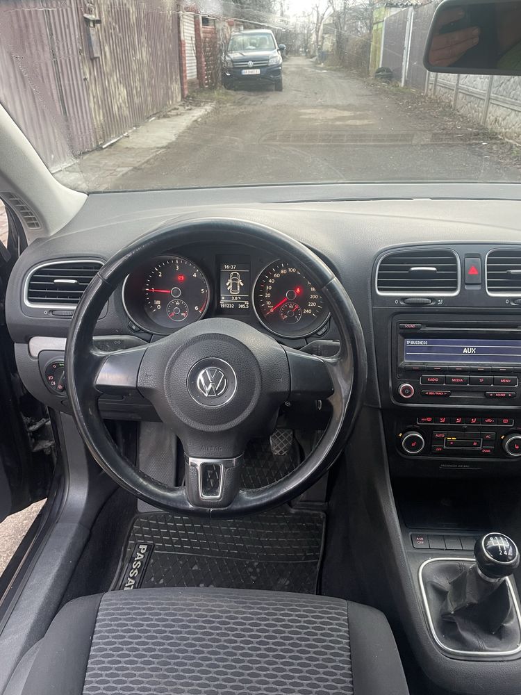 Продам автомобіль volskvagen golf 6 один власник