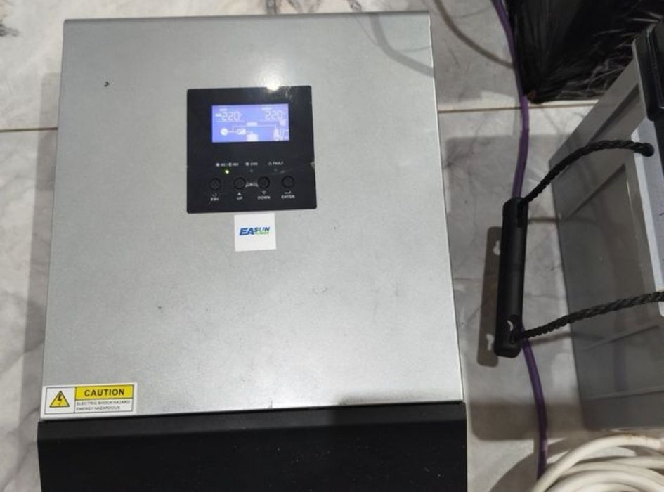 Гибридный инвертор солнечный EASUN 3kW 24V ISolar SPH 3KW