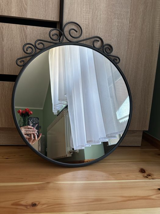 Lustro w czarnej ramie 50 cm Ikea Ekne