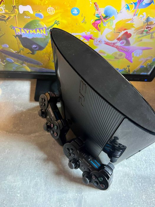 PlayStation 3 PS3 4 Super Slim 320gb с играми 2 джойстика Плейстейшн