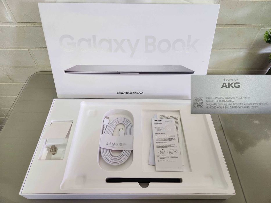 Samsung Galaxy Book2 Pro 360 (13.3',16GB DDR5, i7 12Gen,512 GB SSD)