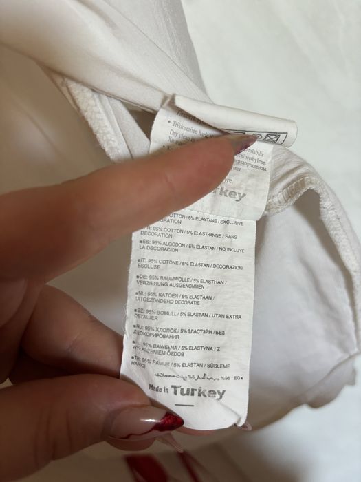 Легенька рубашка кремового кольору