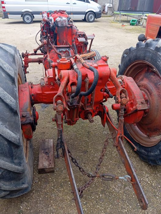 Двигун, проміутка коробка передач бортові гідробак