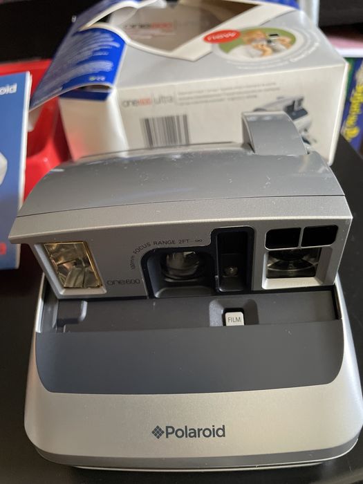 Polaroide nova nunca usada e na caixa