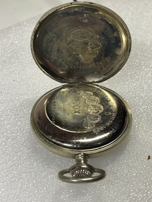 Часы швейцарские карманные DOXA