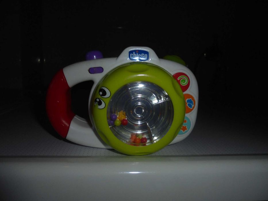 vários brinquedos para criança