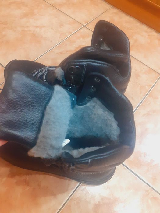 Продам новые кожанные ботинки талан