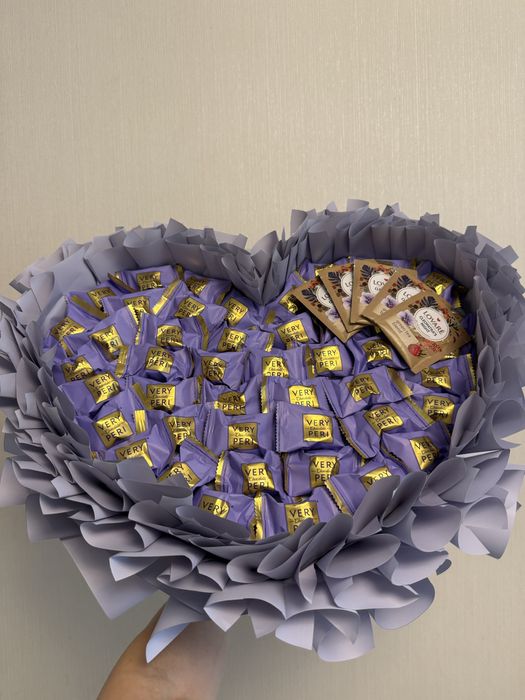 Букет з цукерок, рафаелло, подарунок