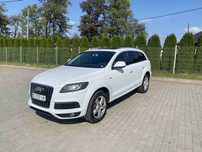 Автомобіль ауді Q7
