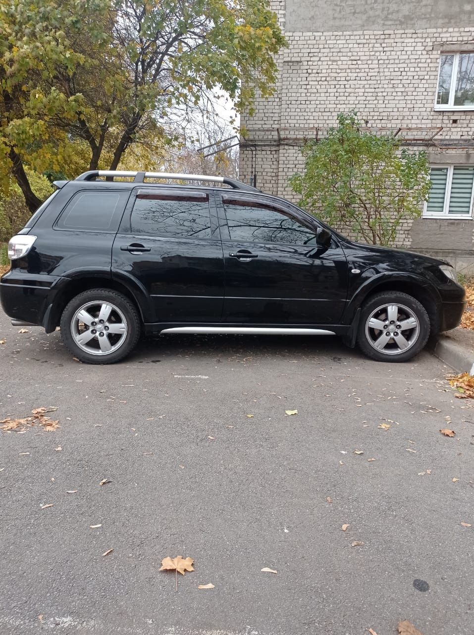 Продам Mitsubishi outlander 2.4  автомат