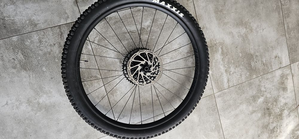 Kola Bontrager line comp 30. 29 cali