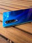 Huawei P30 niebieski