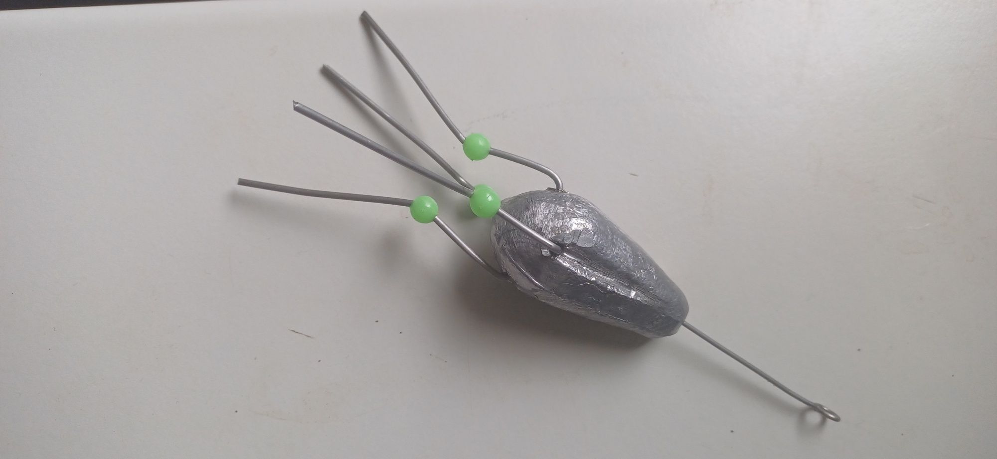 Chumbadas para pesca surfcasting com garras tipo aranha.