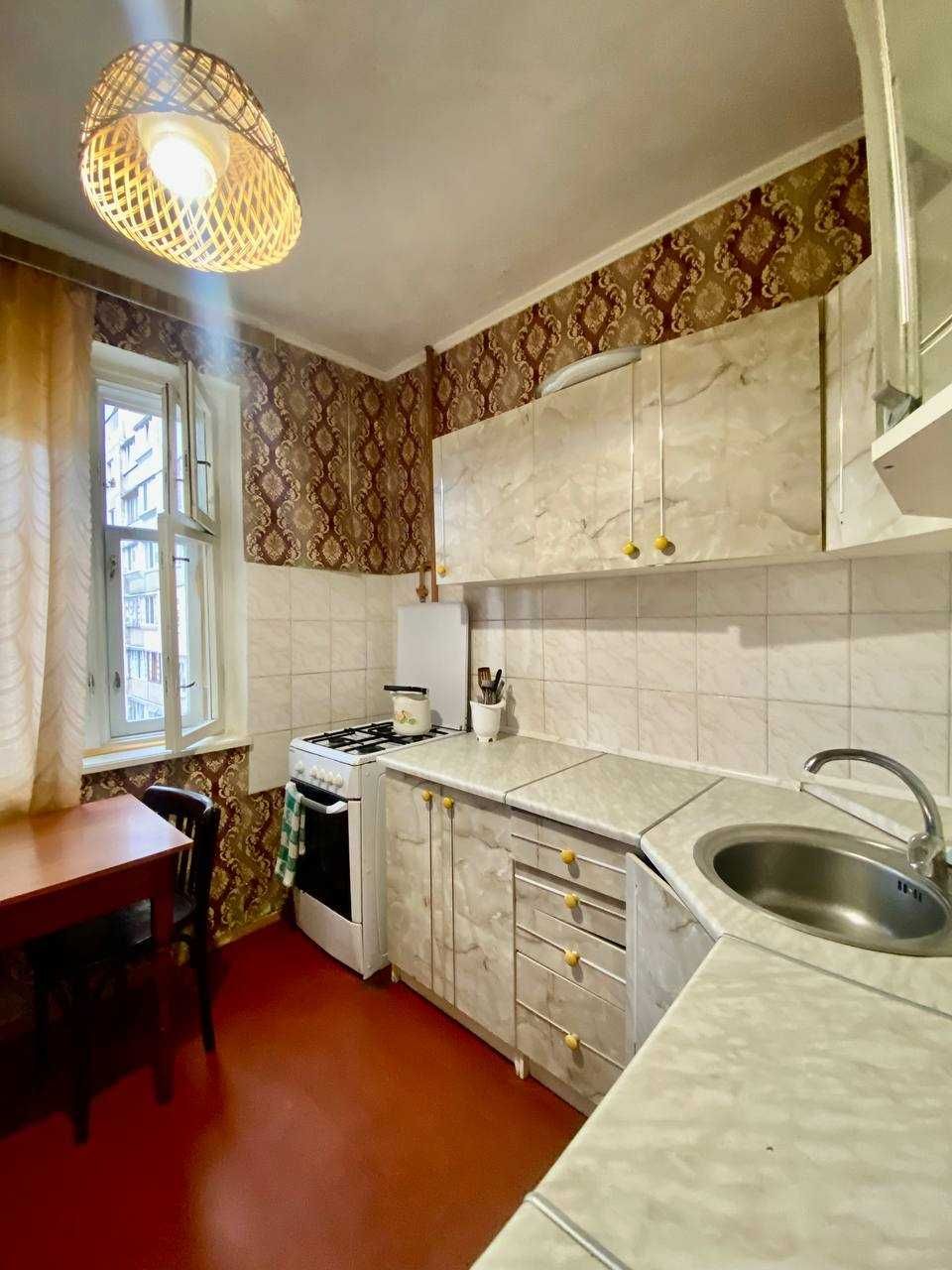 Сержа Лифаря 18, оренда 3-к квартири, Троєщина, є газ!