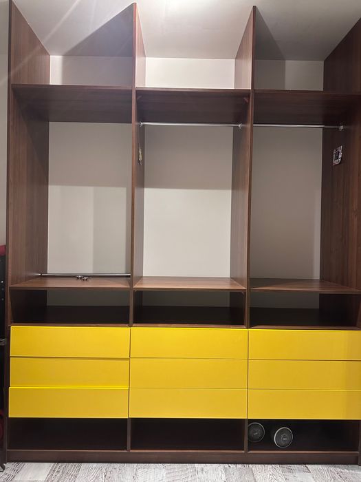 Szafa w zabudowie do garderoby