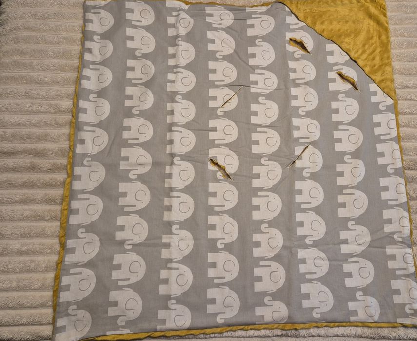 Kocyk do fotelika/wózka Babymam 80x80.