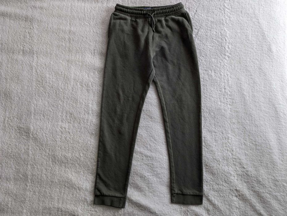 Zielone khaki spodnie dresowe dresy Matalan 140