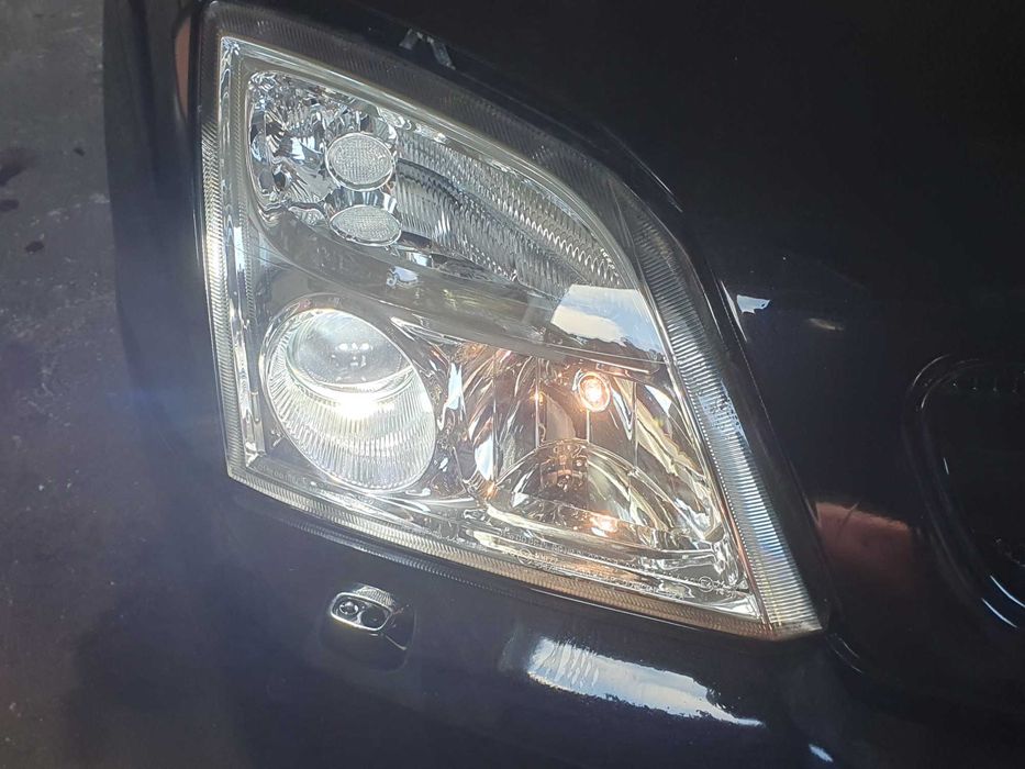 Lampa lampy przód Opel Signum Vectra c Xenon Europejskie jak nowe