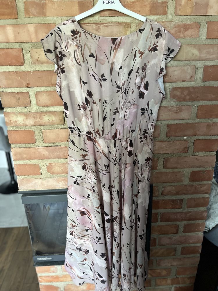 42 feria sukienka elegancka liliowa kwiaty