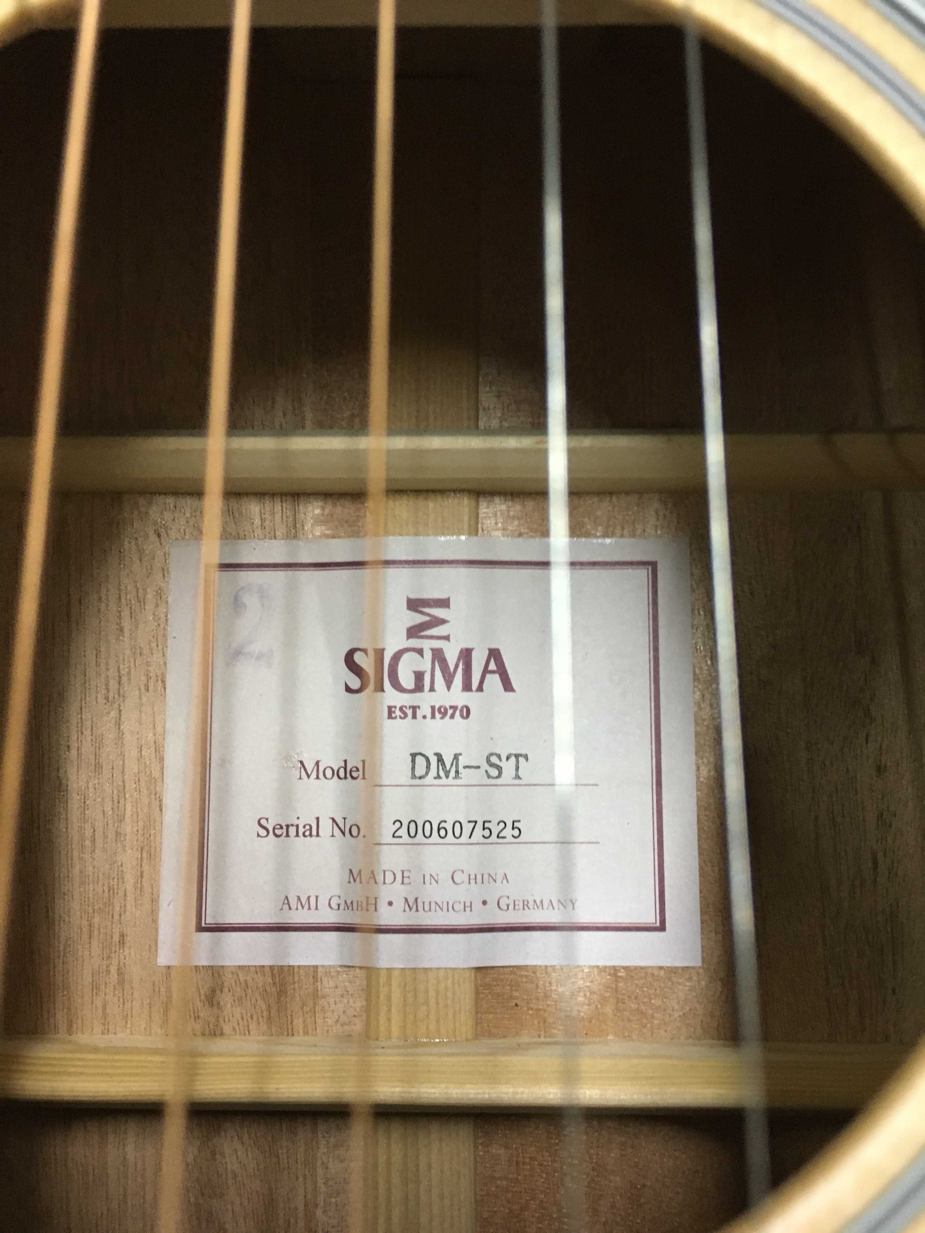 Акустична гітара Sigma DM-ST+