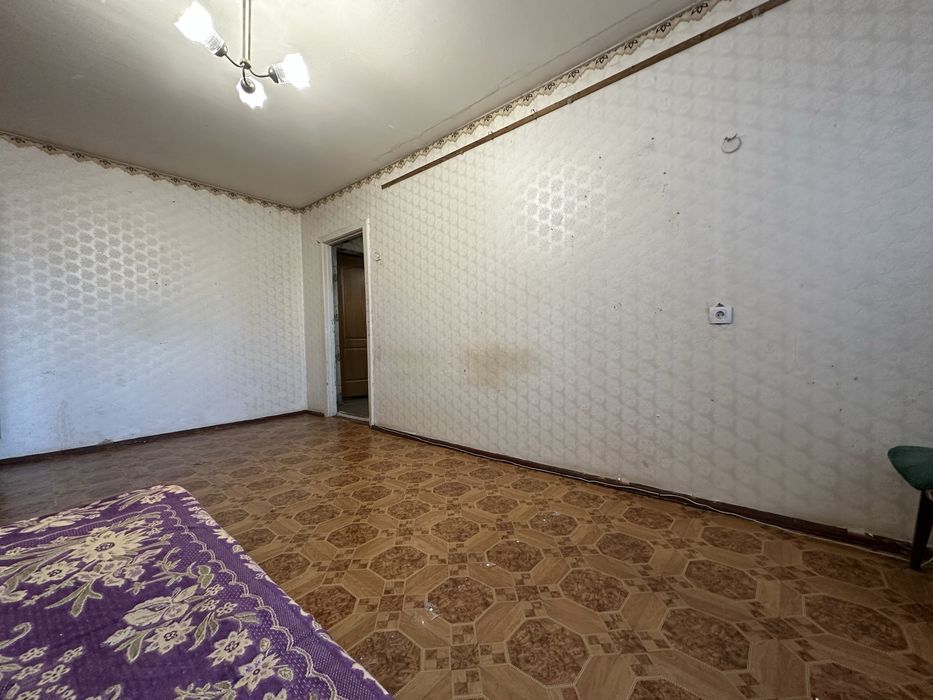 Продам 1-кв м. Бориспіль вул. Глибоцька  29 кв.м р-н 3 школи