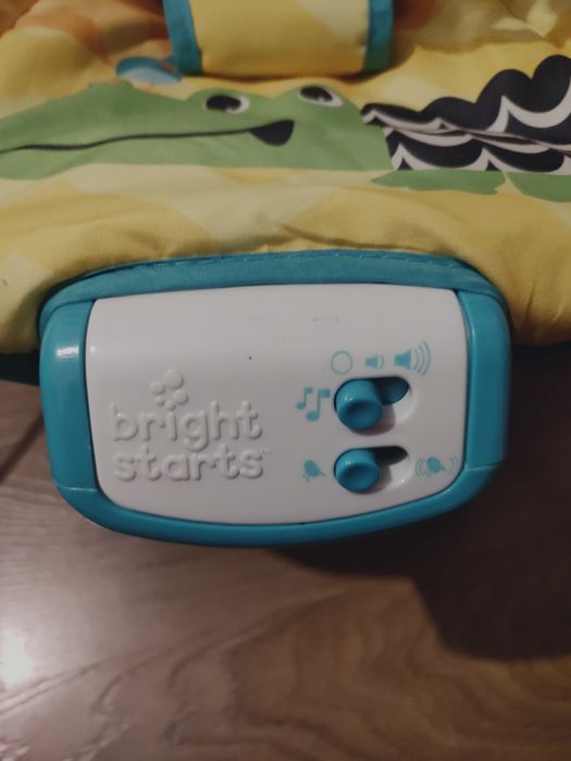 Leżaczek bujaczek bright starts kids II
