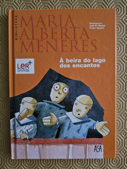 Livro "À beira do lago dos encantos"