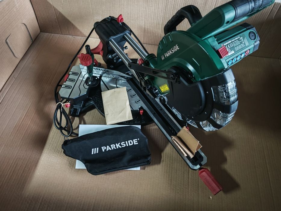 Nowość! Większa tarcza! Ukośnica z posuwem Parkside PZKS 254a1