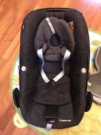 Maxi cosi pebble Triangle Black