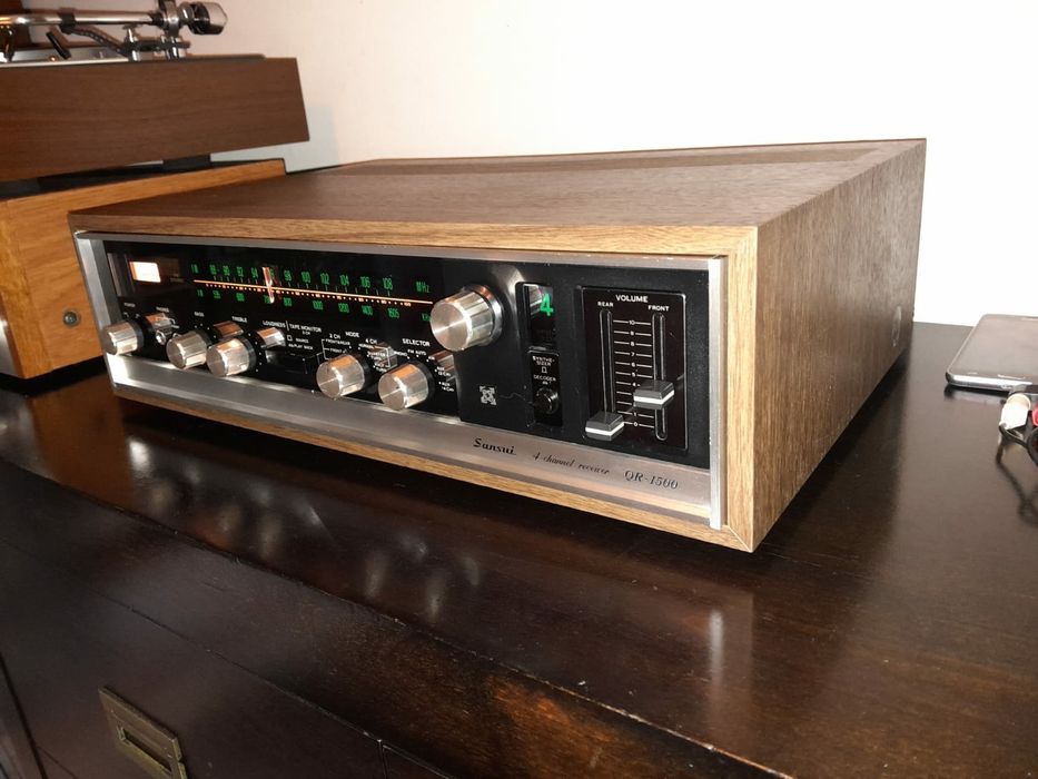 Amplificador Receiver Sansui