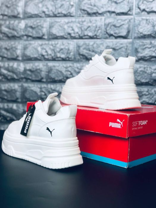 Кроссовки на танкетке белые Пума / Puma кросовки на платформе Осень