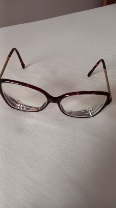 armações de óculos graduados