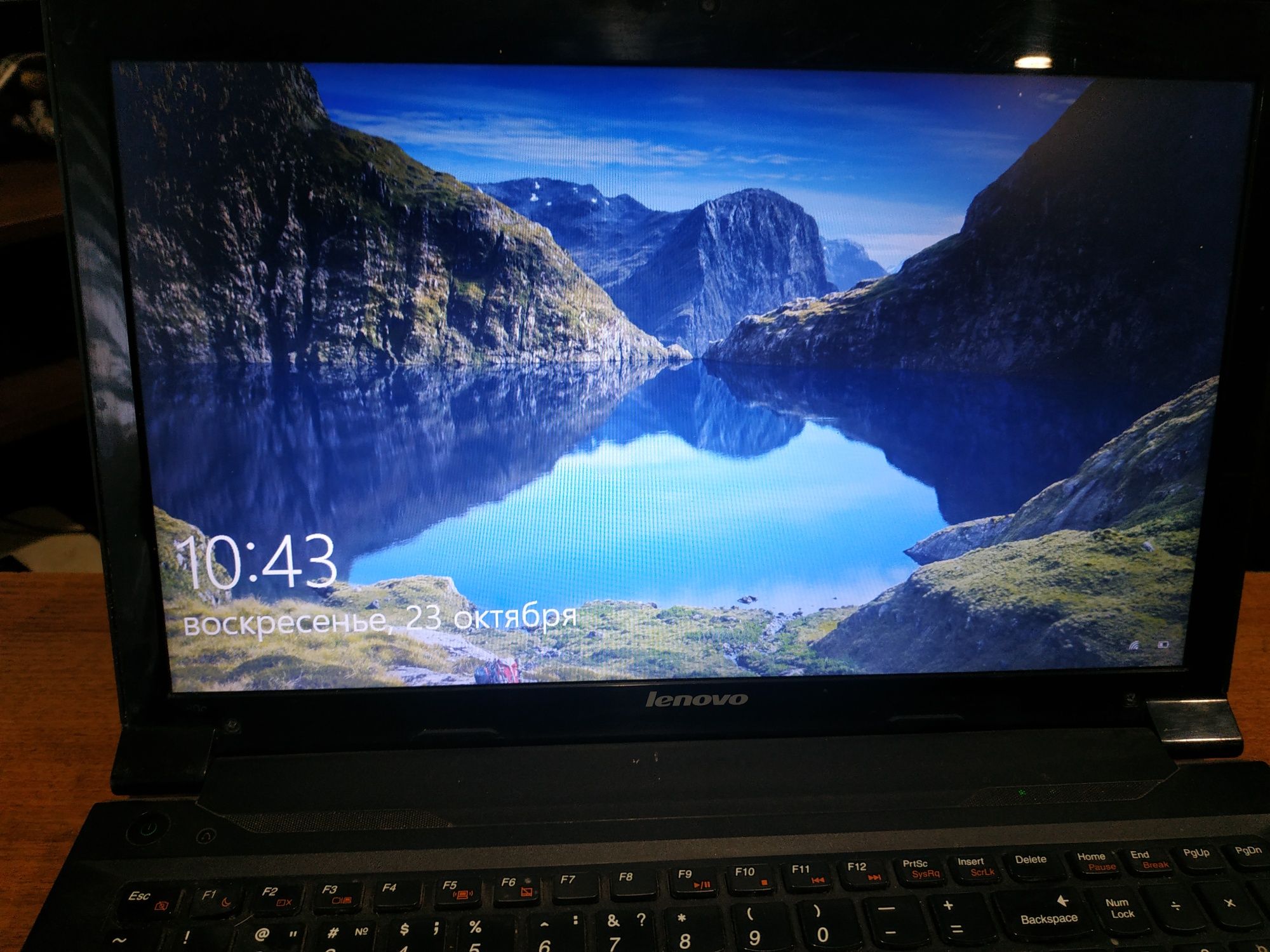 Срочно Lenovo v580 i5 gt740 8gb