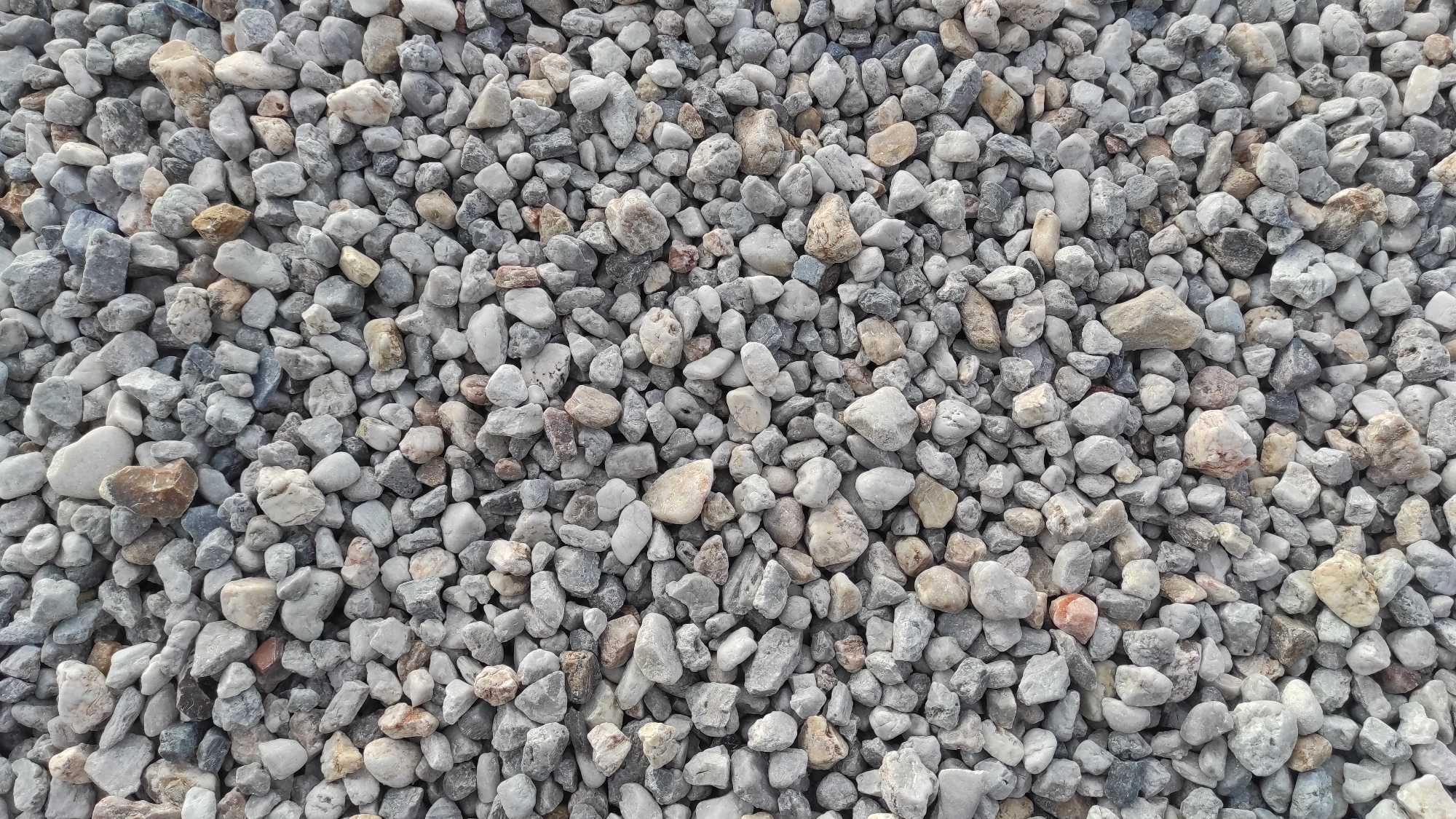 Otoczak kwarcowy 16-32mm. Żwir biały, jasnoszary. Na opaskę, skalniak