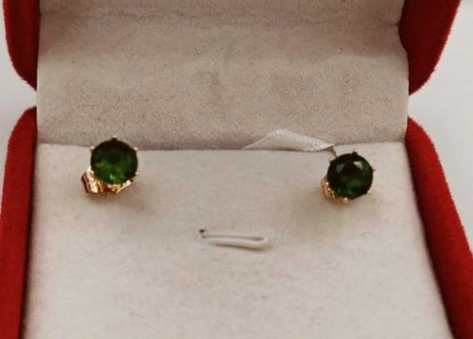 Kolczyki pozłacane 18k złotem oczko szmaragd - sztyfty