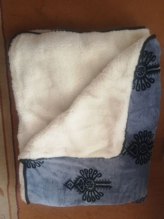 Pled (koc) z barankiem Gold Merino eko nowy