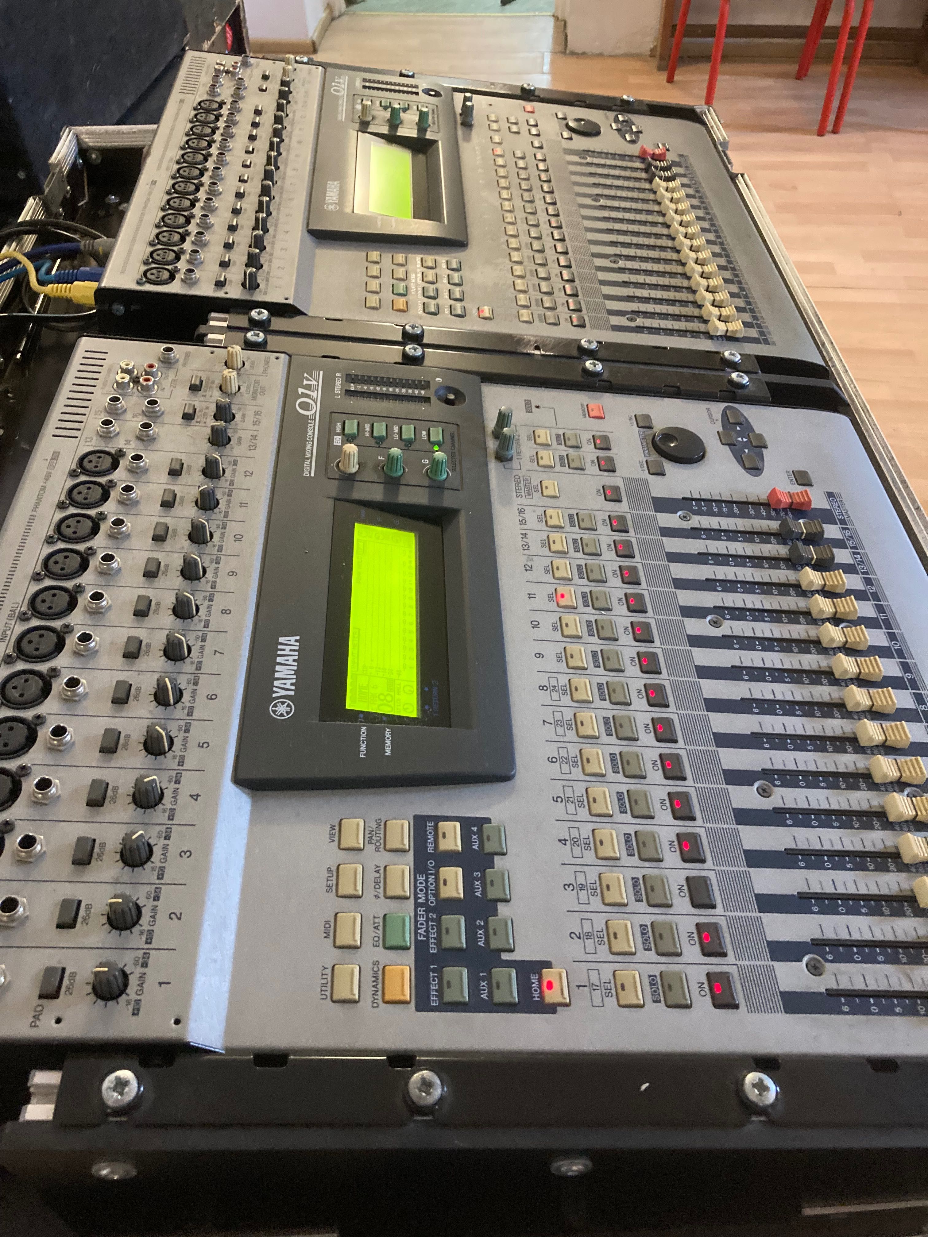 Nagłośnienie dBTechnologies DVA T4 + osprzęt audio, mikser Yamaha