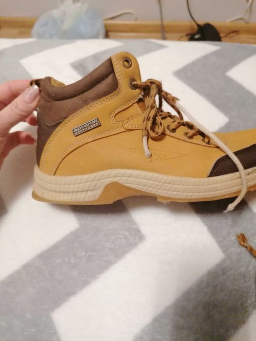 Sprzedam buty chłopięce