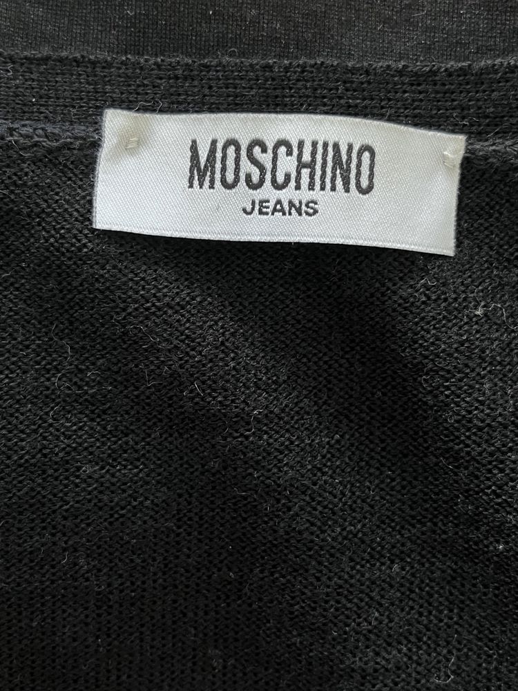 Casaco preto de malha da marca Moschino