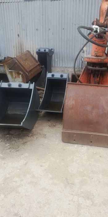 Wysiegnik siłownik łyżka mecalac