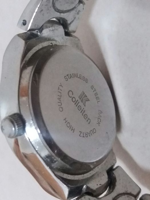 Relógio para senhora marca IK Colleiten