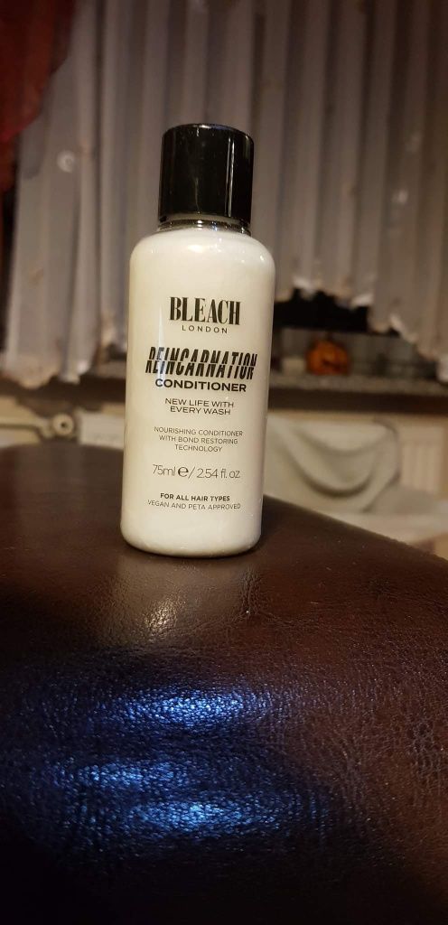 BLEACH London szampon 75 ml i odżywka  regeneracyjne 75 ml do włosów