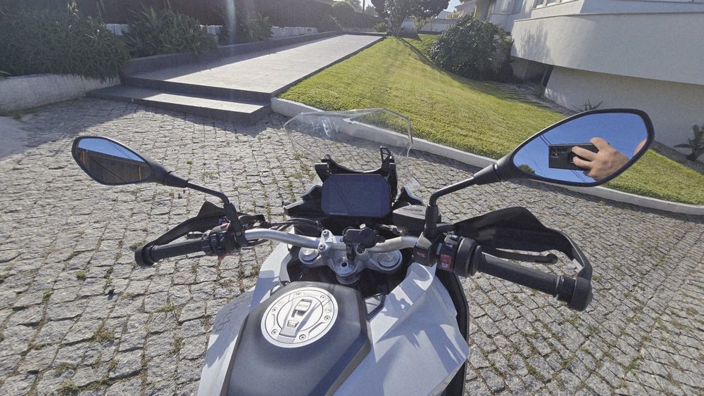 BMW F900XR 9/24 1000km Nova